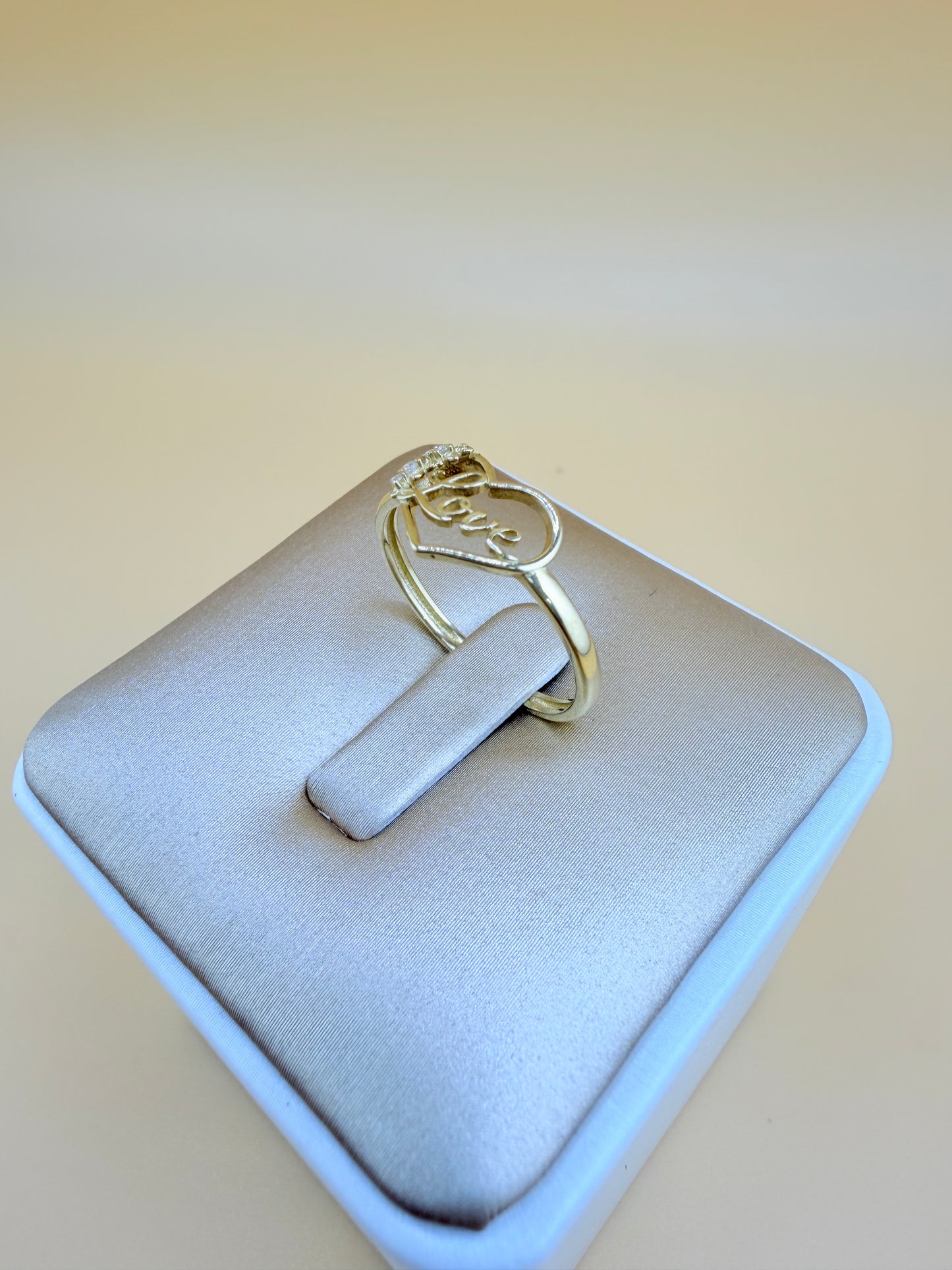 10kt Solid Gold Ring, size 7.5”