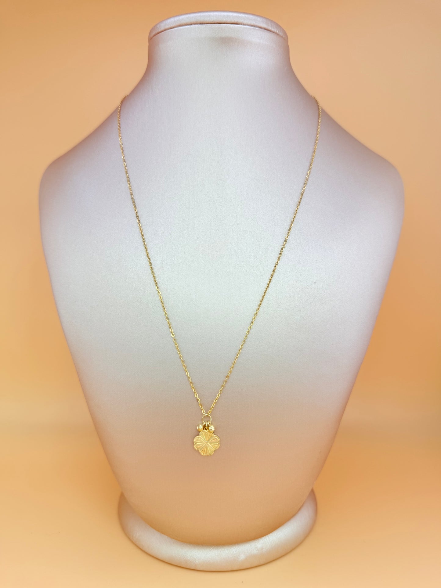 10K Solid Gold Chain with Clover Pendant, 17” Long. n