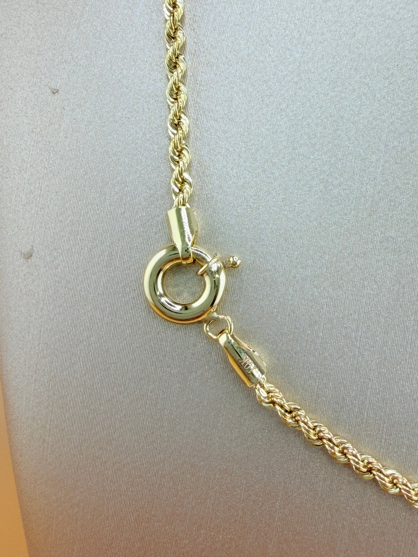 10kt Semisolid Necklace, size 16”.