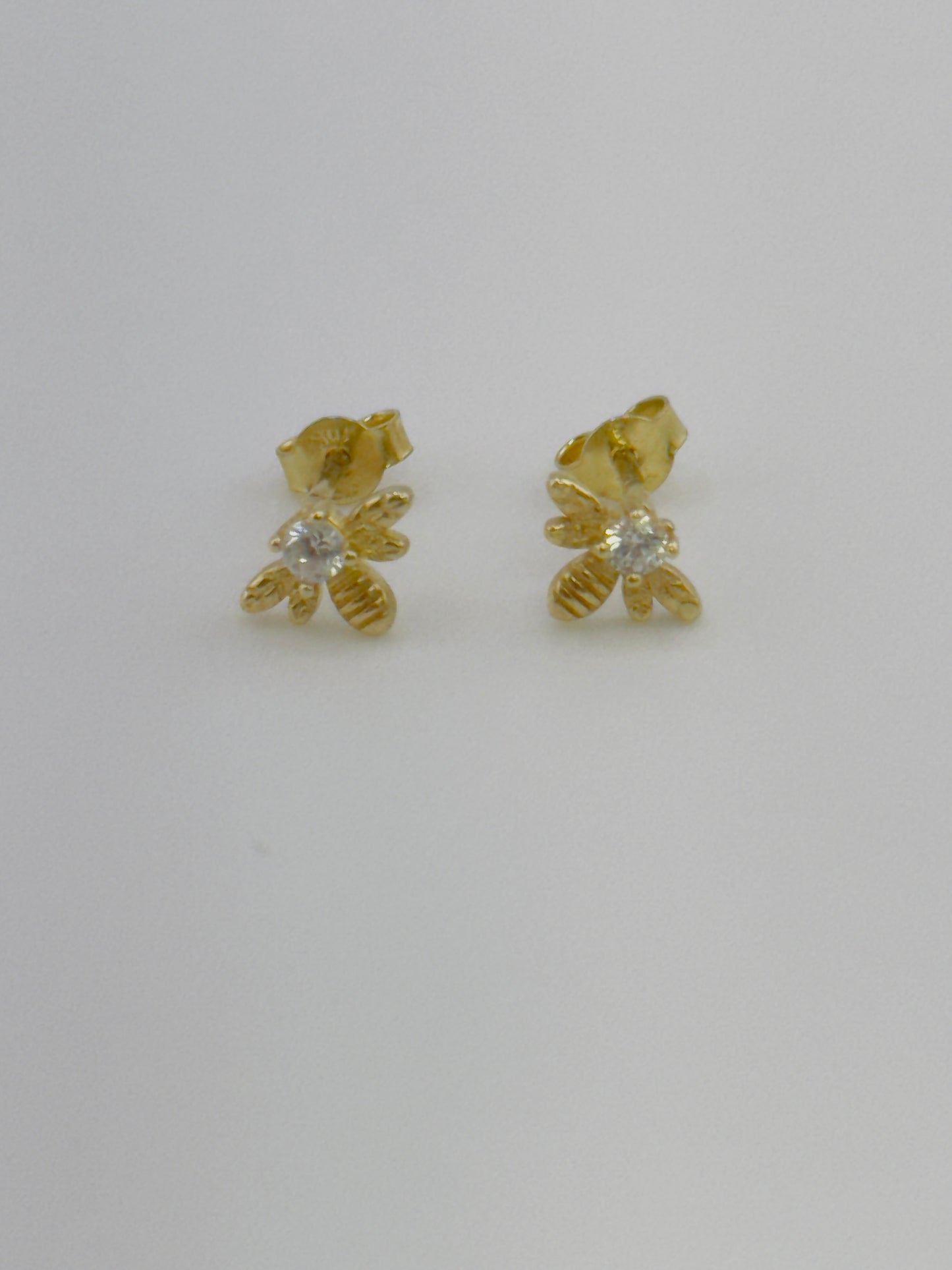 Small Bee Earrings 10kt. e39