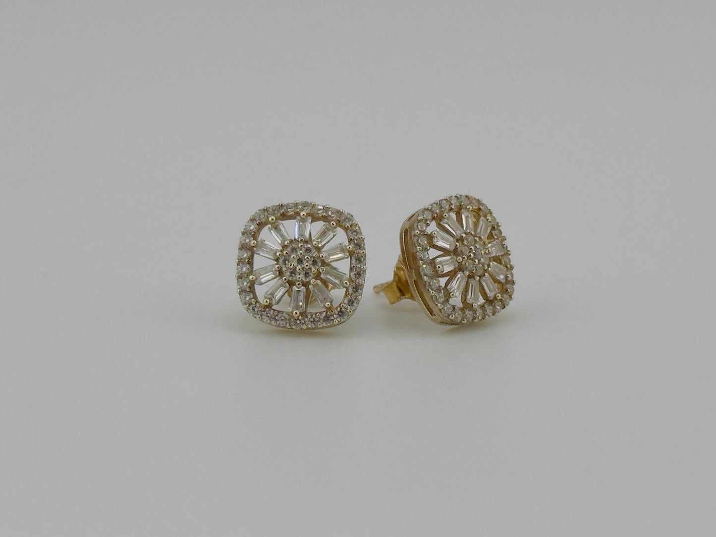 Earring 10kt e8