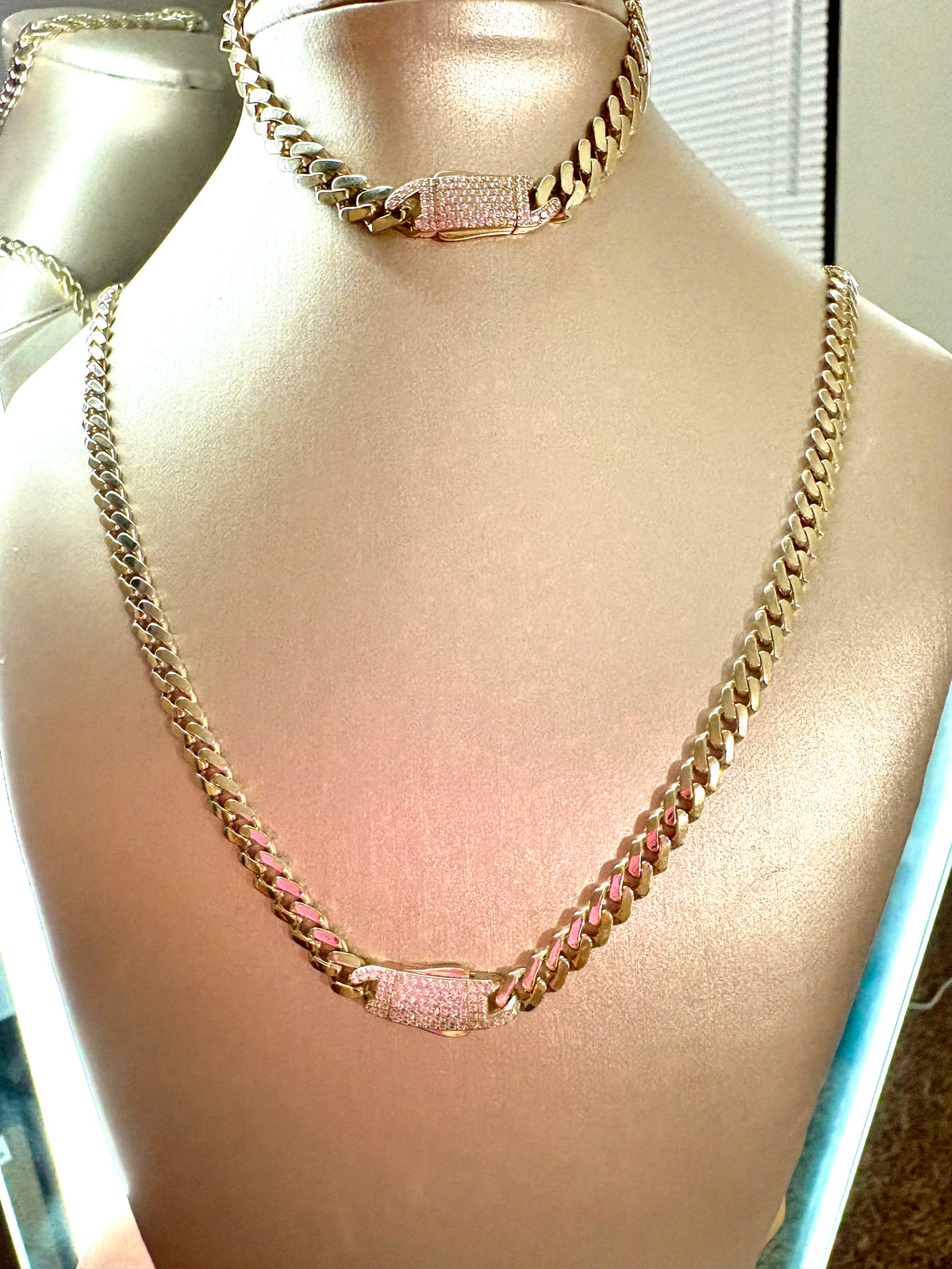 chain and bracelet 10k