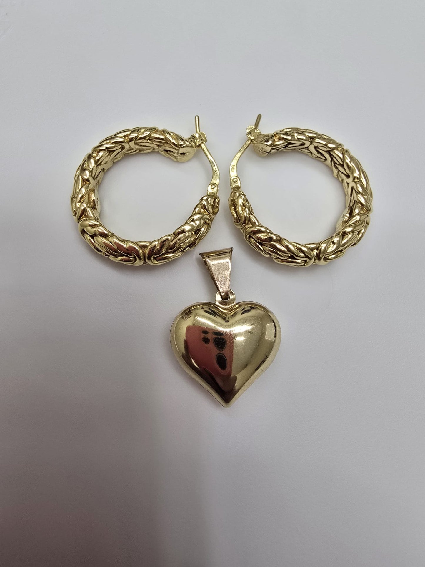 Earing 10k