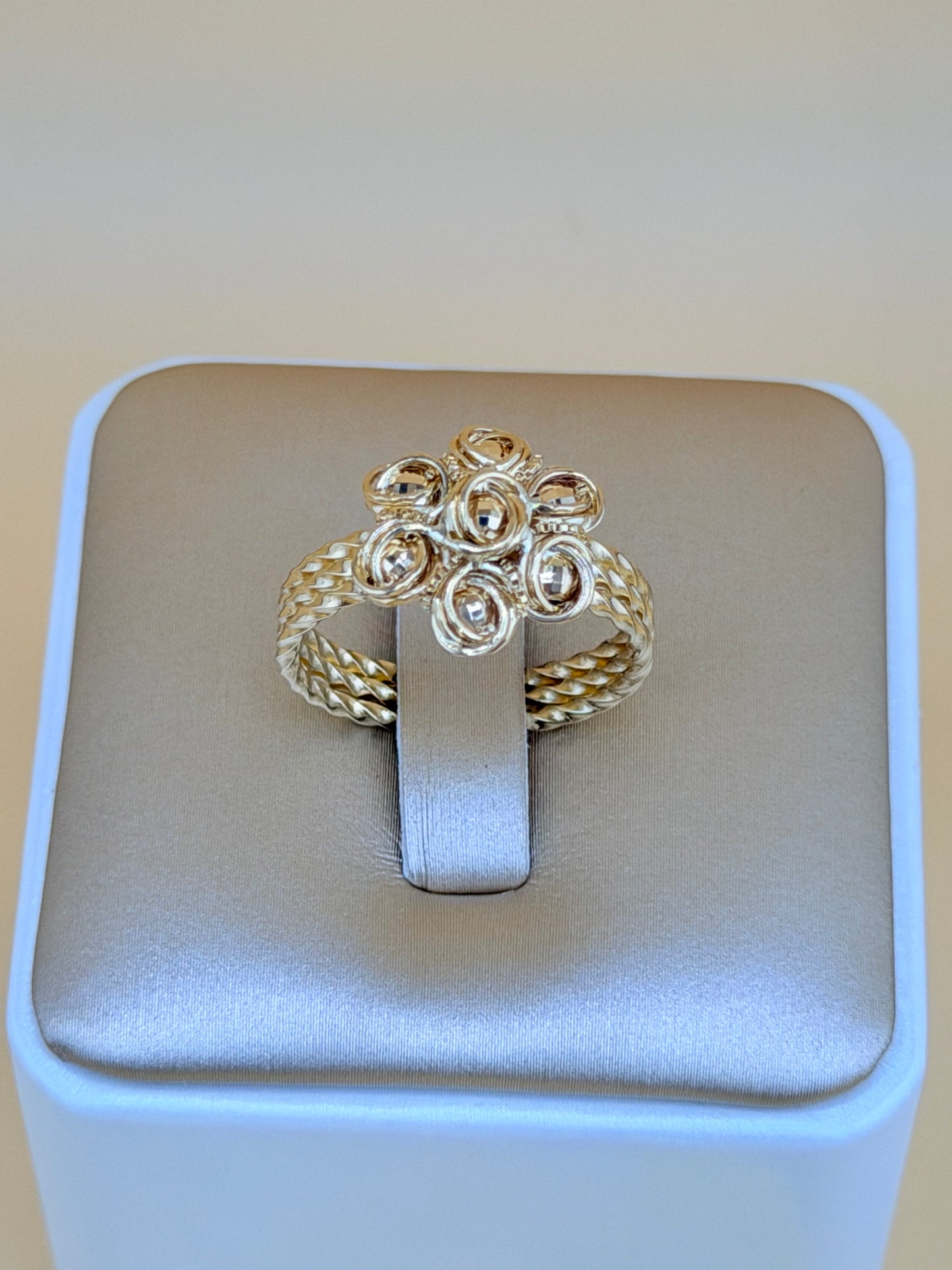 10kt Semisolid Gold Ring, size 8”.