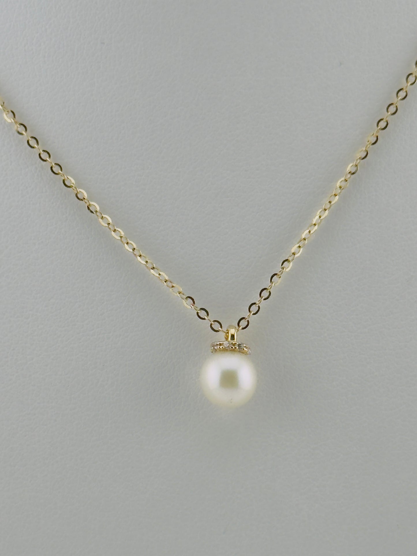 Pearl Necklace 14kt, size 16”-18”, c8