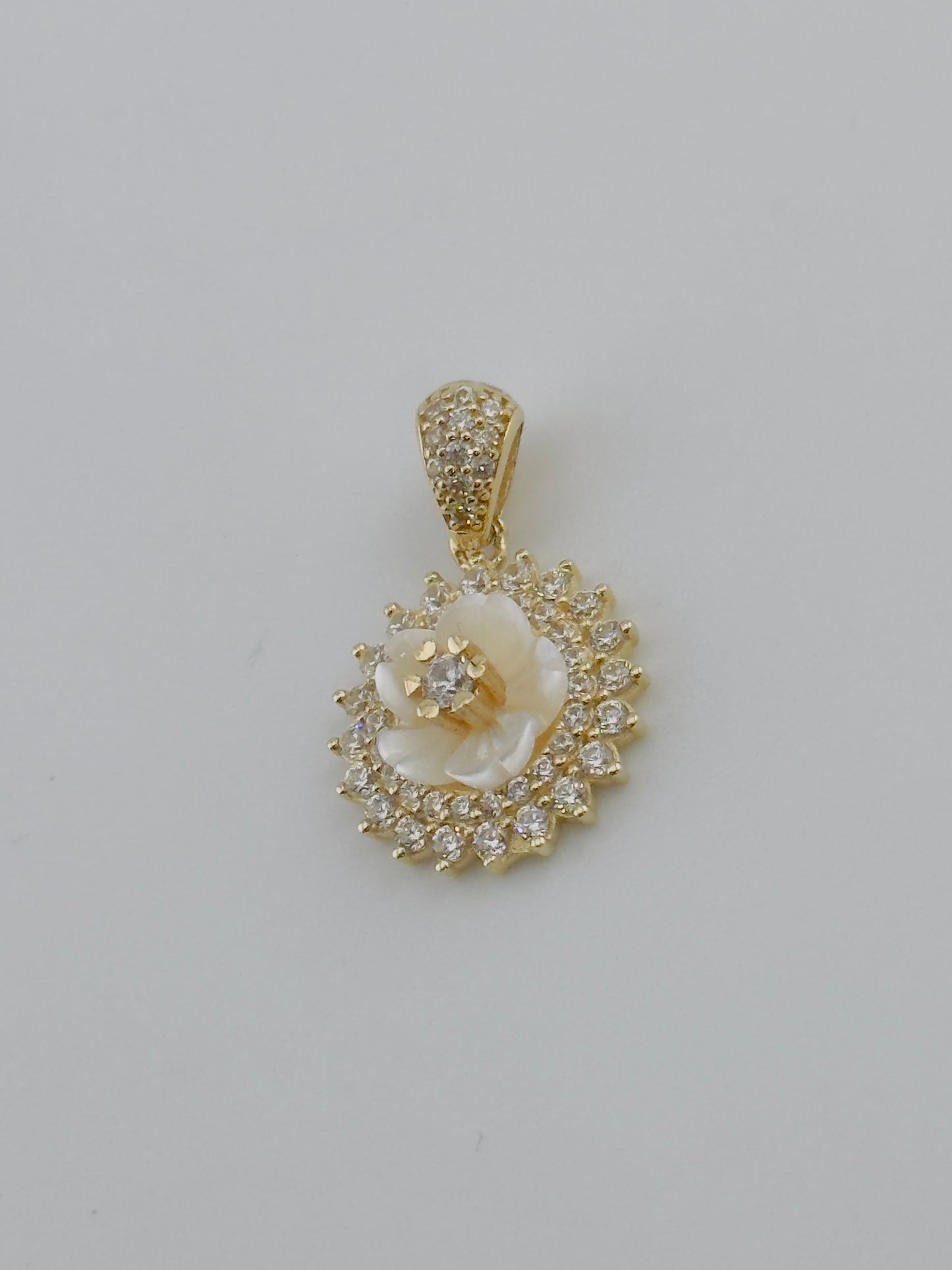 Flower Pendant, 14kt, ch41