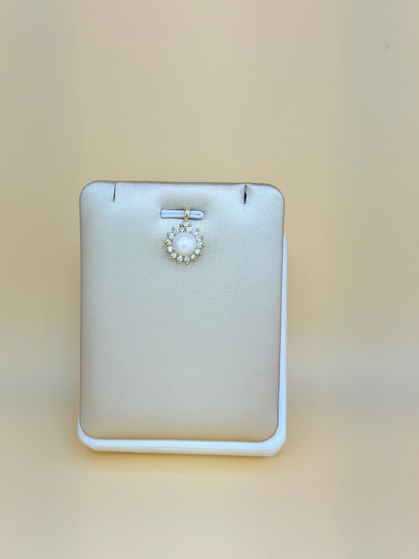 14K Solid Gold Pendant with Pearl, Fits Chains Up to 2mm Thick. ch