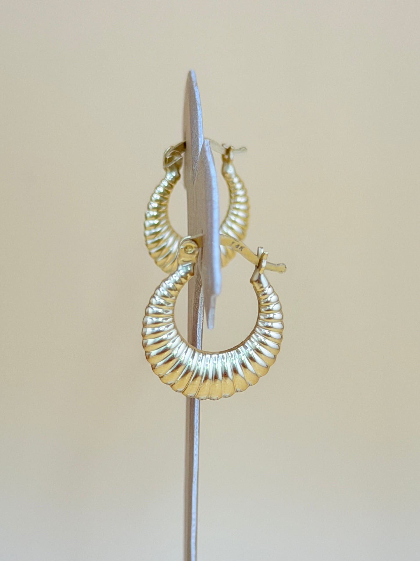 14kt Semi-Solid Gold Hoops Earrings. e
