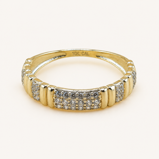 10K Gold Pavé CZ Band Ring with Ribbed Details – Size 7