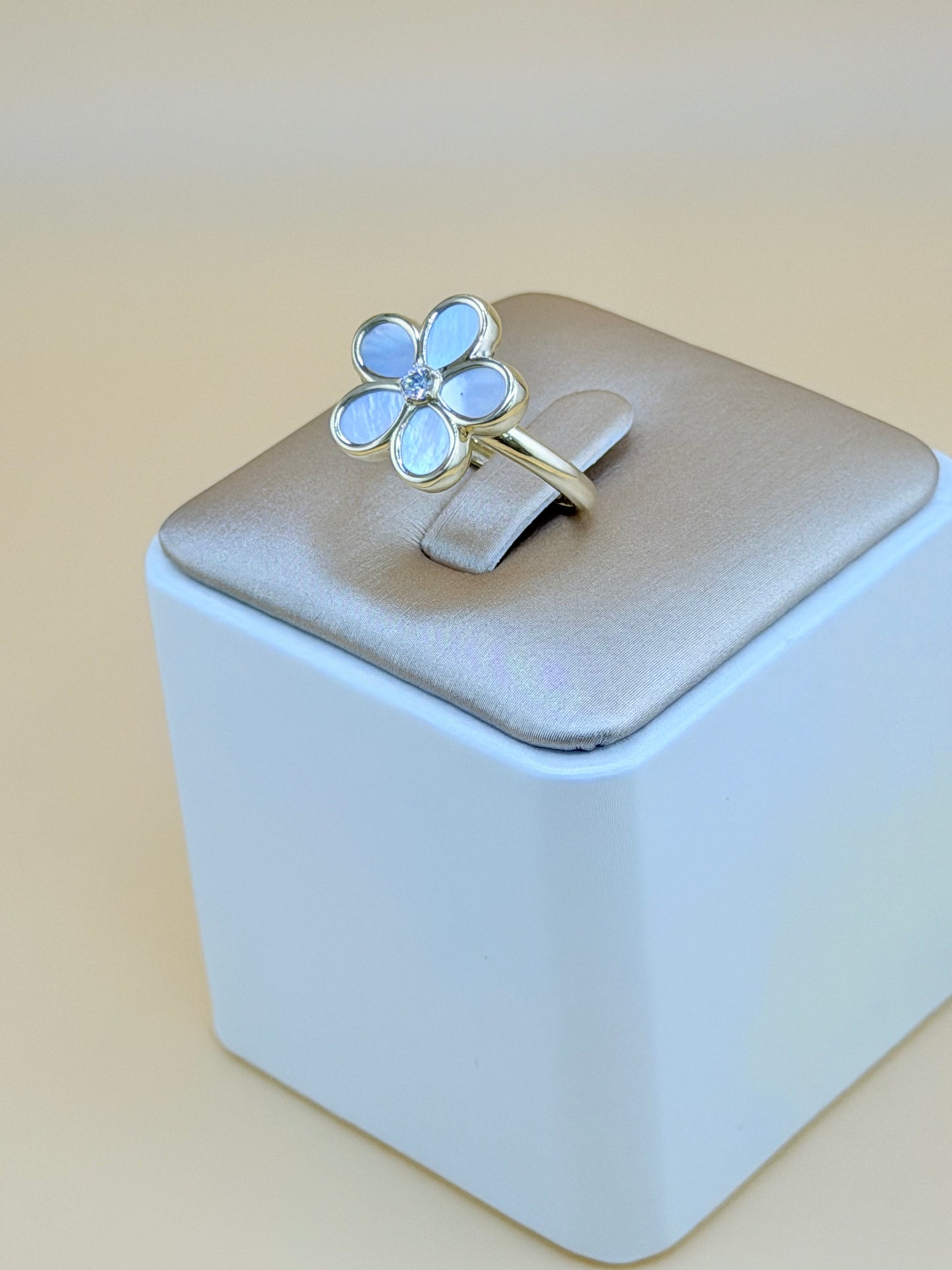 10kt Ring, size 7”