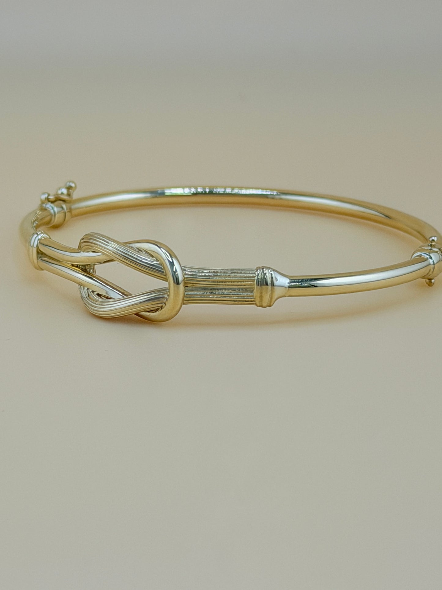 10kt Semisolid Gold Bracelet, size 7”.