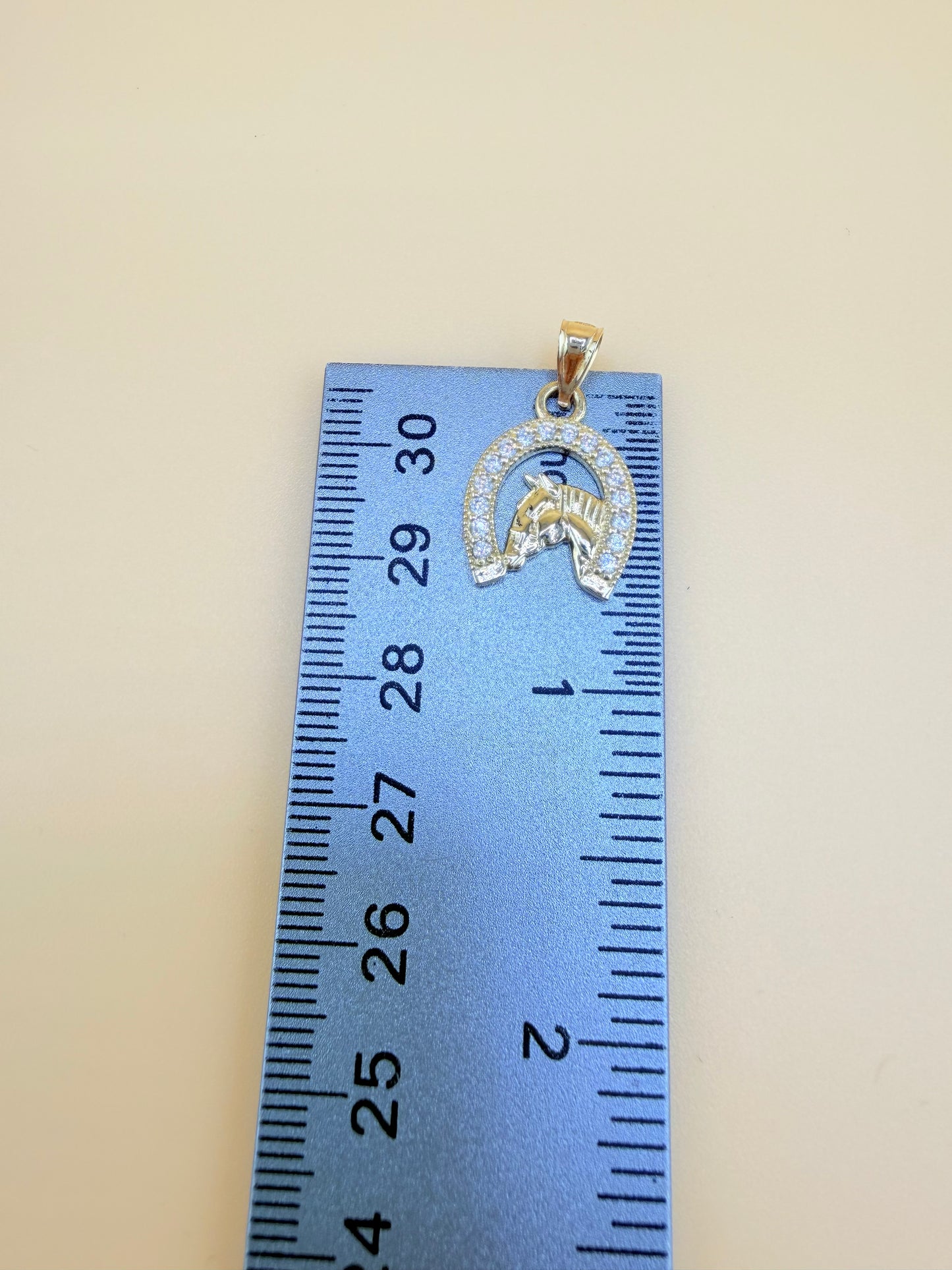 10K Gold Horseshoe and Horse Head Pendant, Fits Chains Up to 4mm Thick. ch