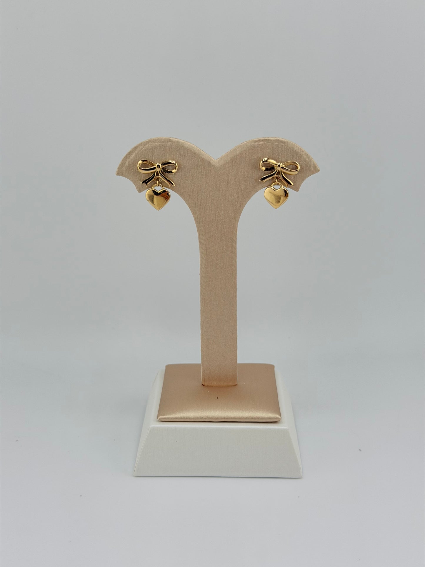 14kt Earrings