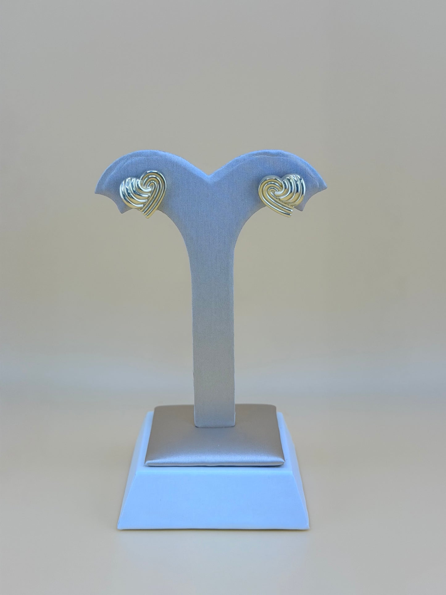 10kt Gold Earrings, measuring 1.3cm in size.