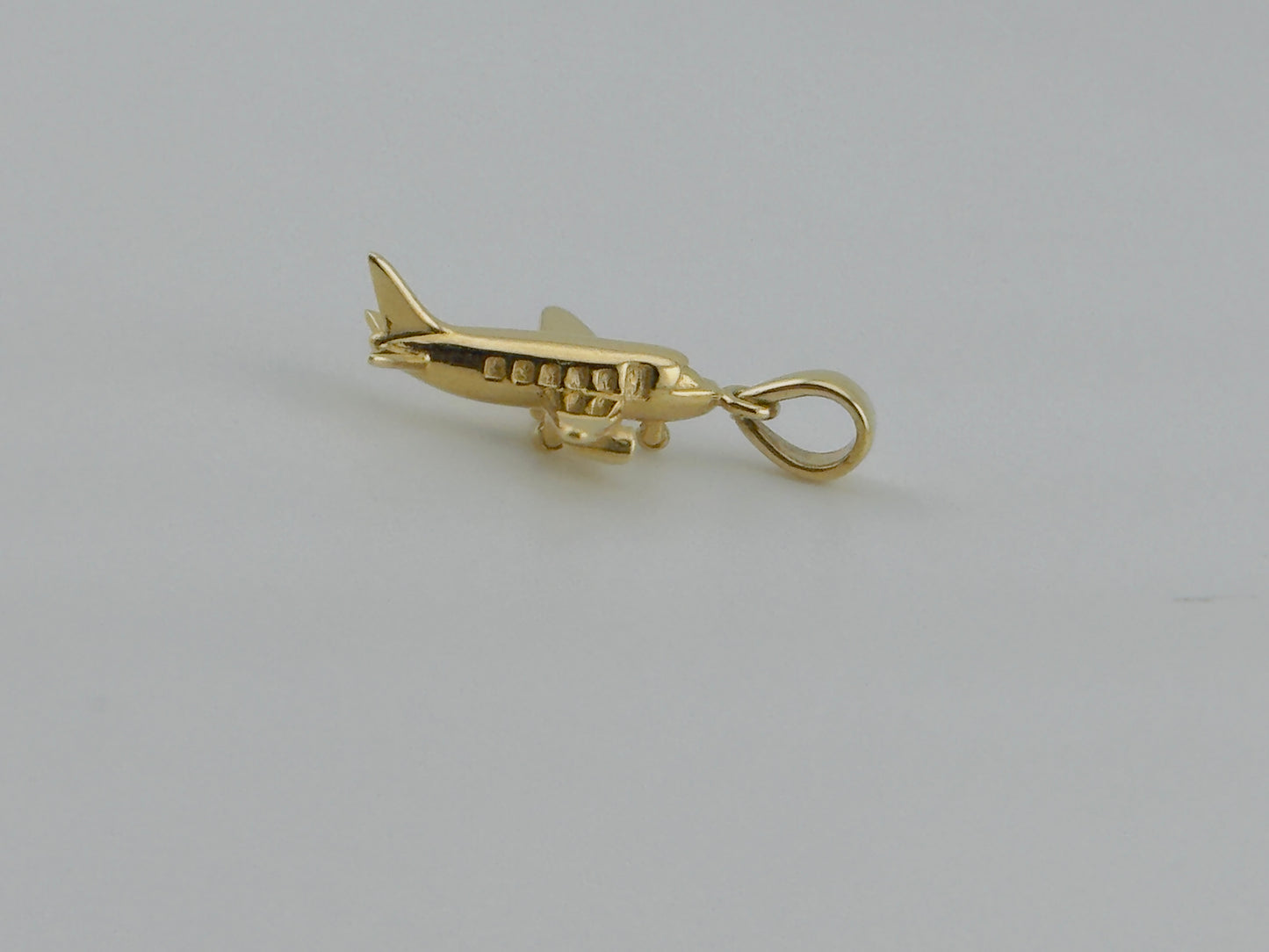 Airplane Solid Charm 14kt, ch26