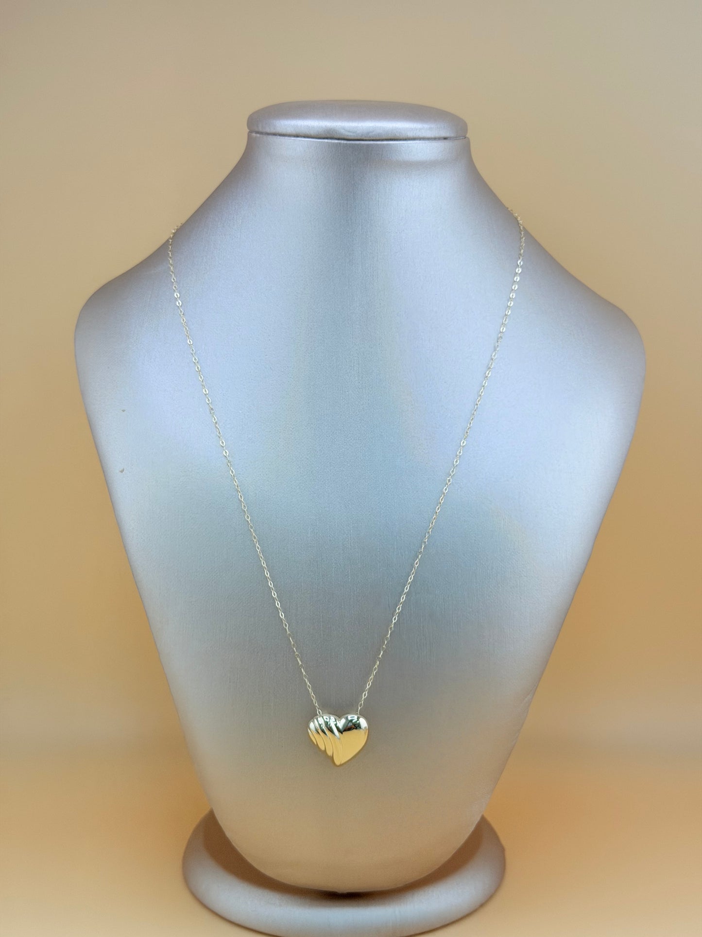 10kt Gold Necklace.