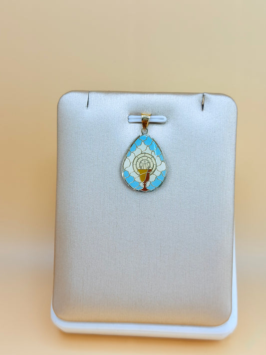 14K Gold First Communion Pendant, Fits Chains Up to 3mm Thick, Double-Sided Design with the Same Figure on Both Sides. ch