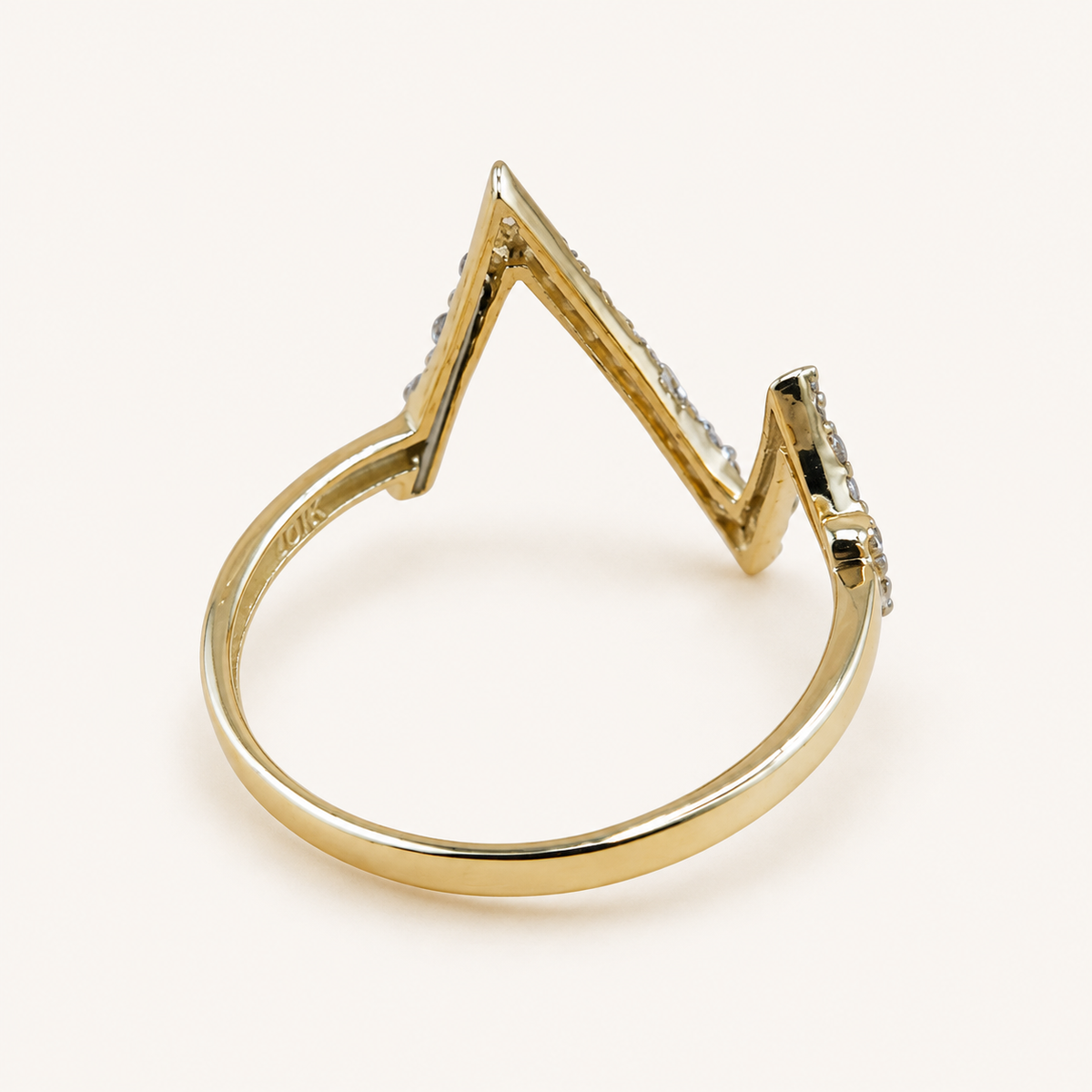 10K Gold Zigzag CZ Statement Ring – Size 7.5