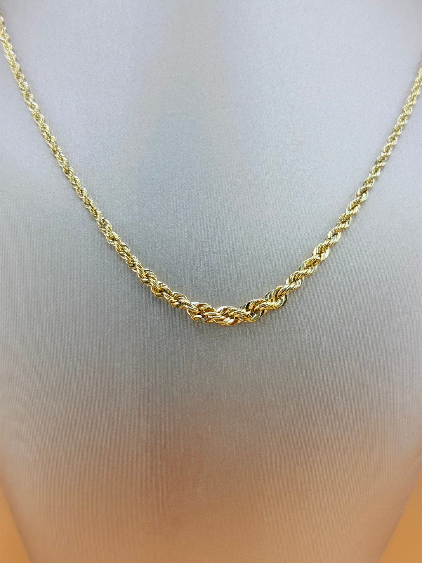 10kt Semisolid Necklace, size 16”.
