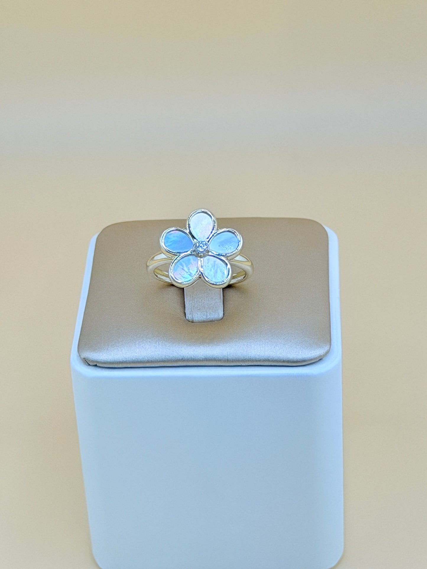 10kt Ring, size 7”