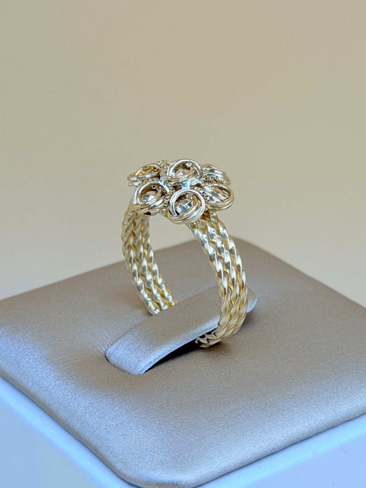 10kt Semisolid Gold Ring, size 8”.