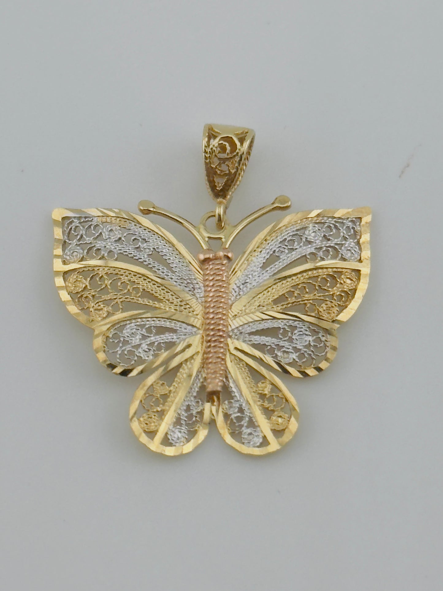 Butterfly Charm 14kt, ch20