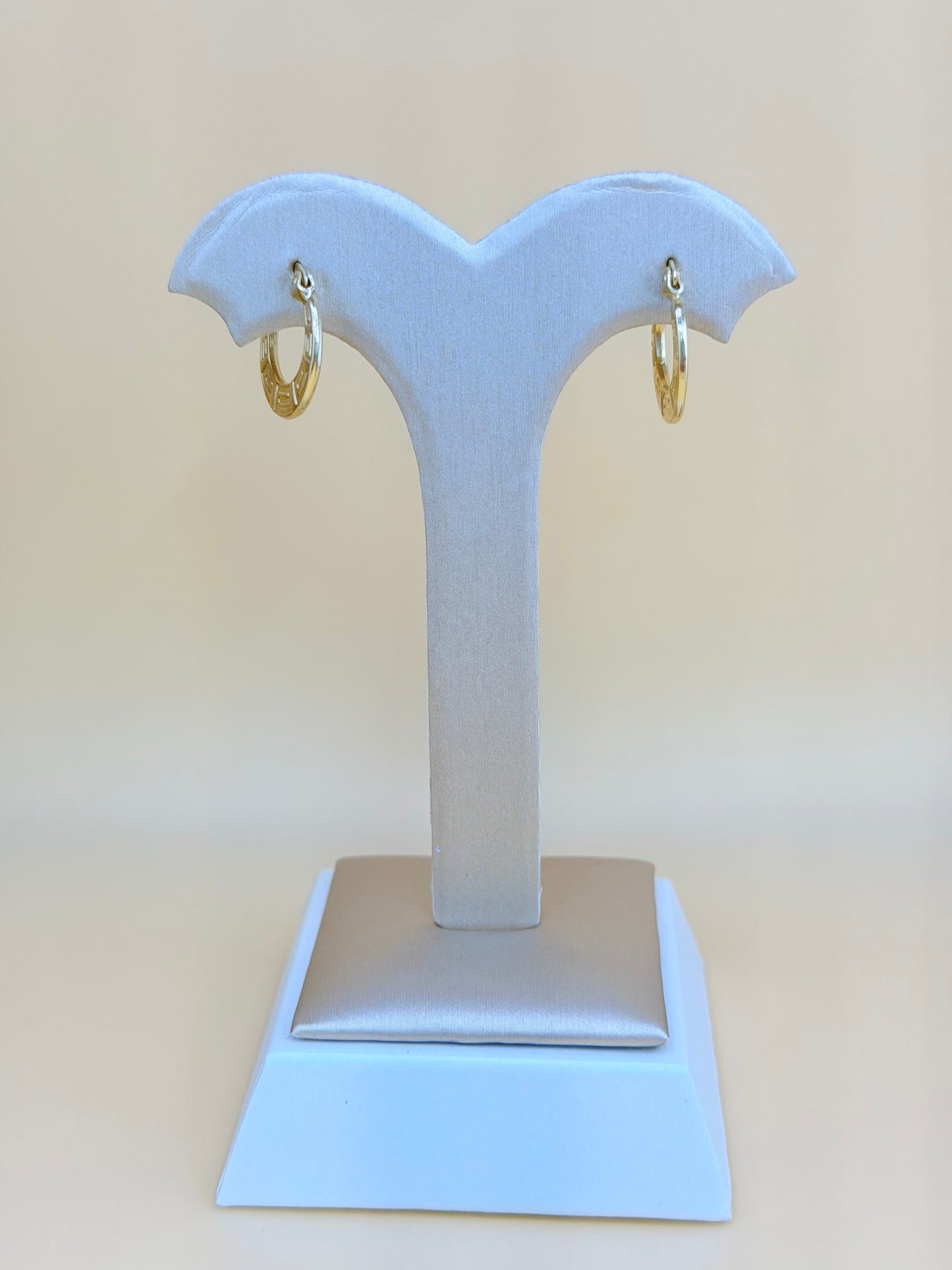 14kt Semi-Solid Gold Hoops Earrings. e