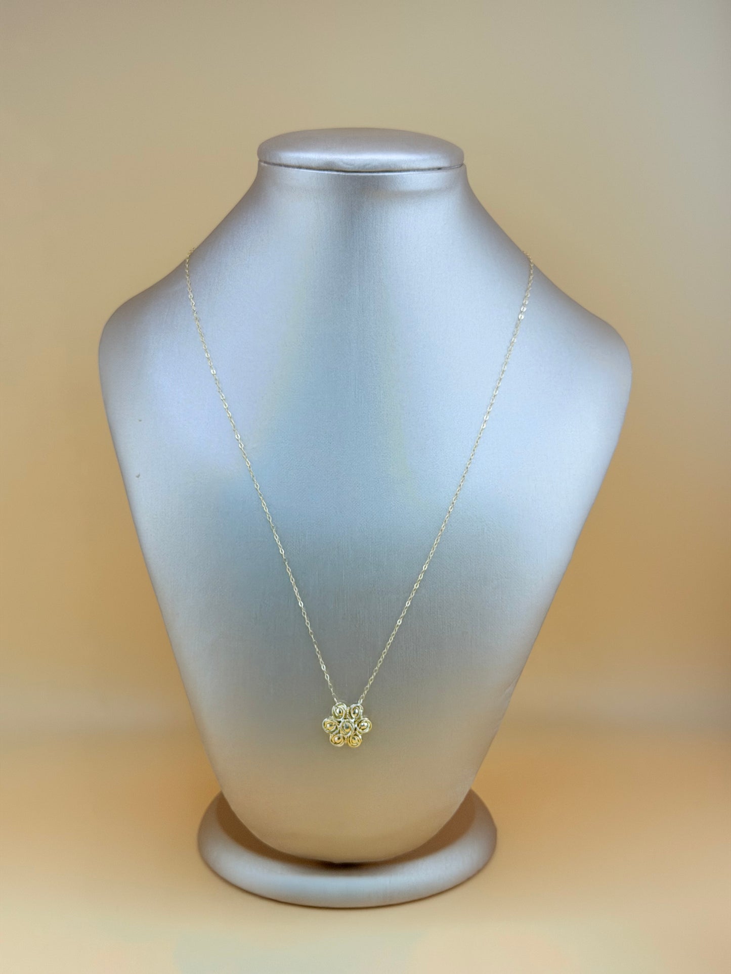 10kt Gold Necklace. Size 18”