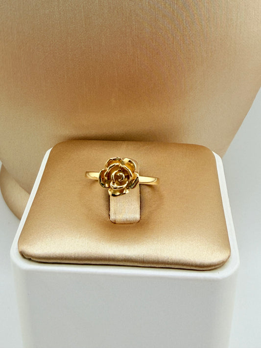14kt Solid Gold Ring. Size 6”. r
