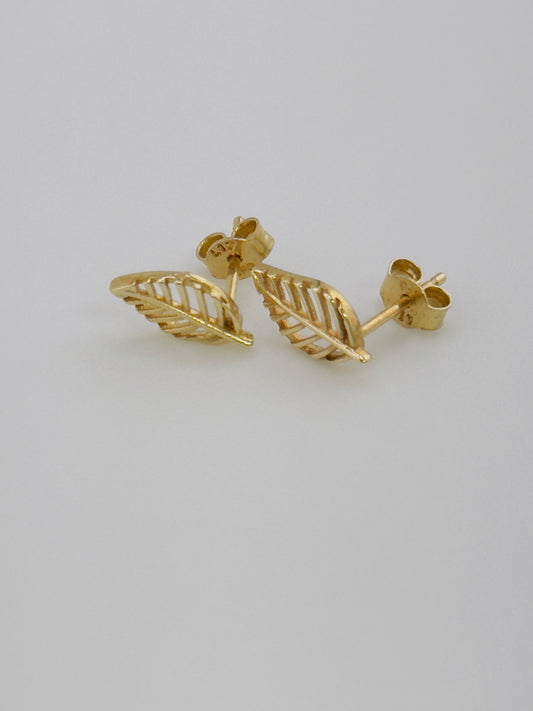 Small Earrings 10kt. e42