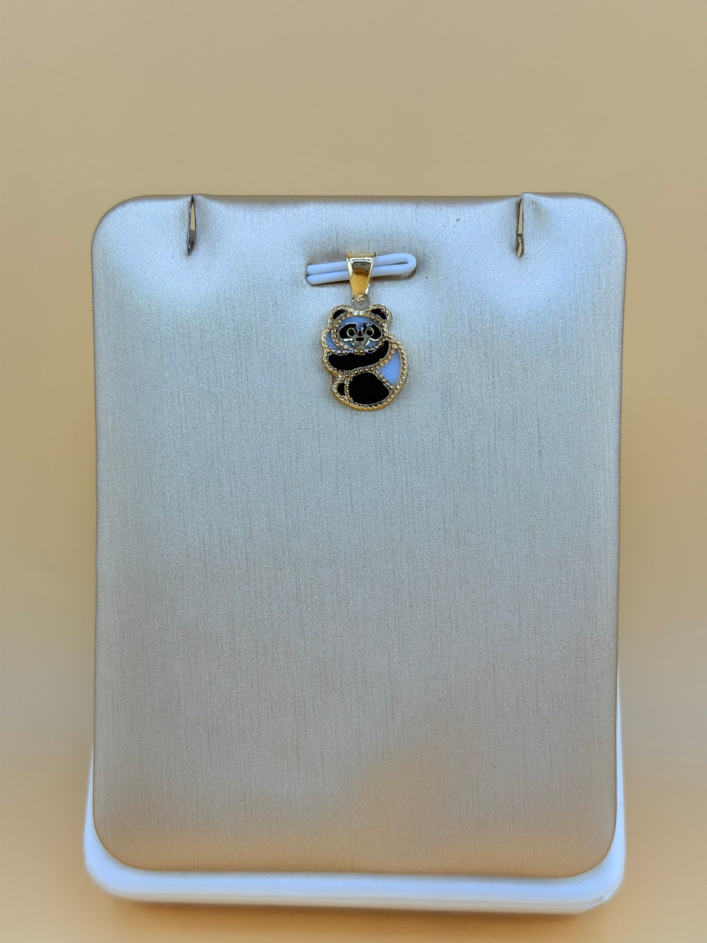 10kt Charm.
