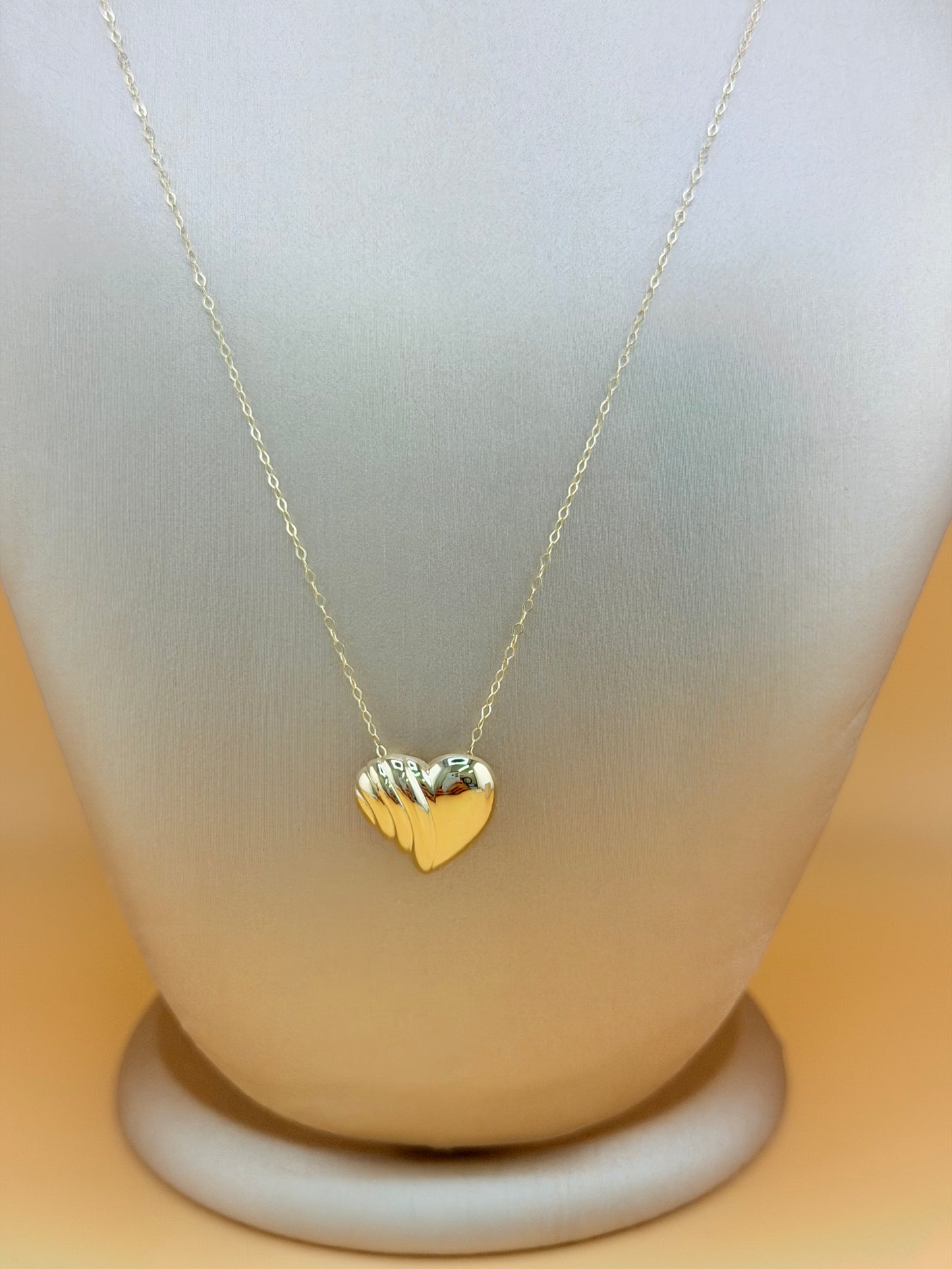 10kt Gold Necklace.