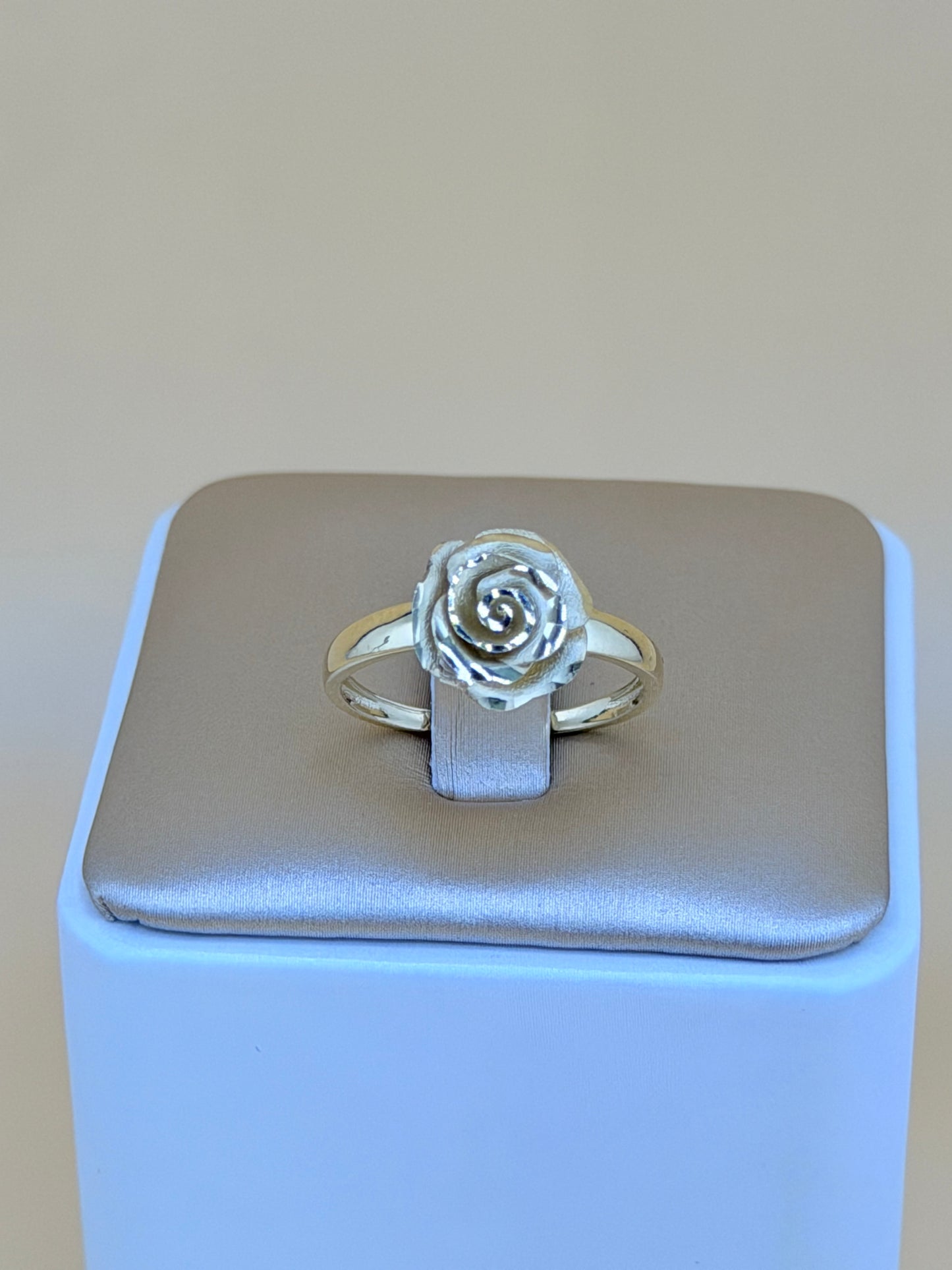 10kt Ring, size 7.5”